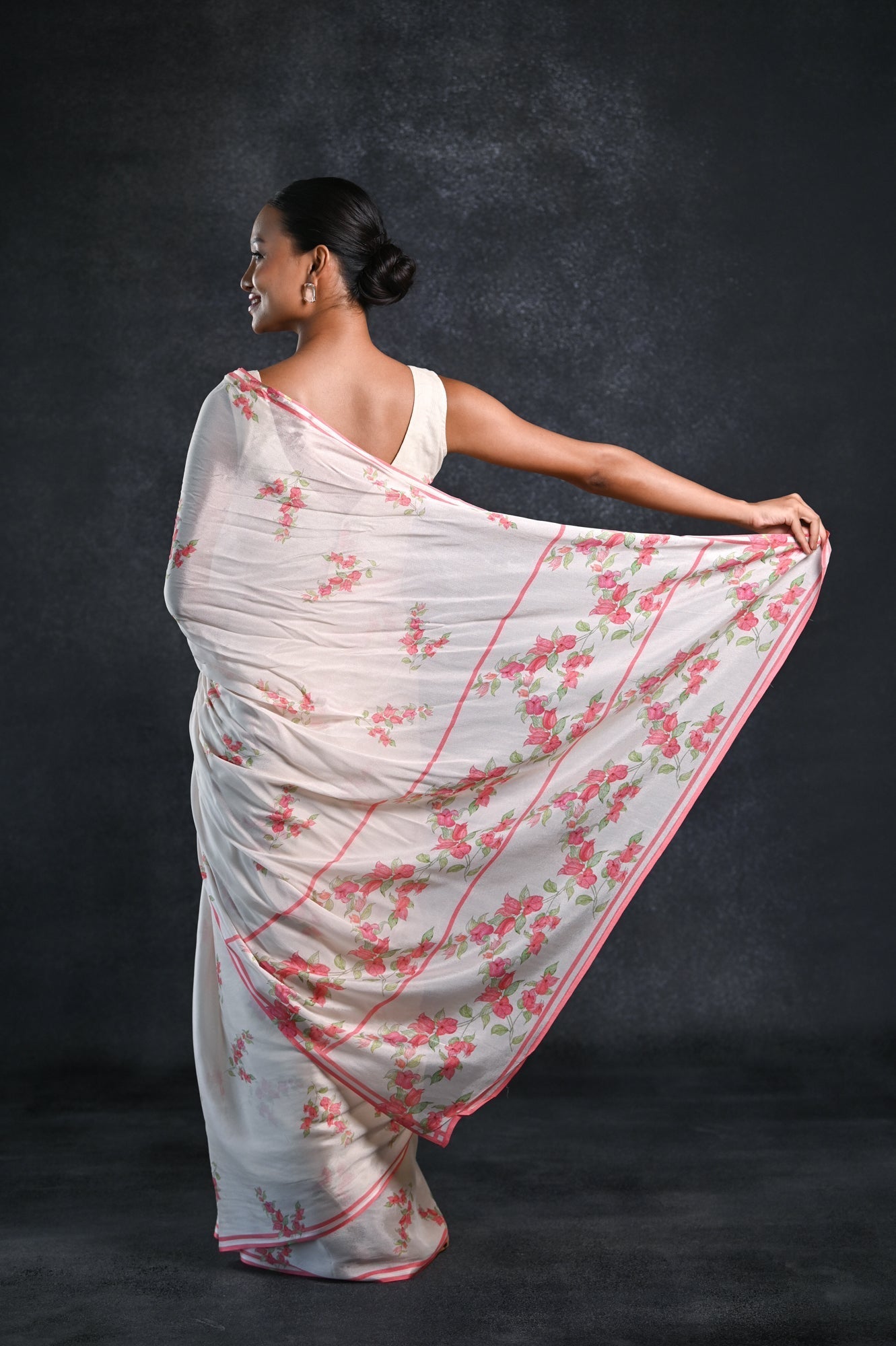 Buy-Veils Of Love - Crepe Saree-Cyahi-Online