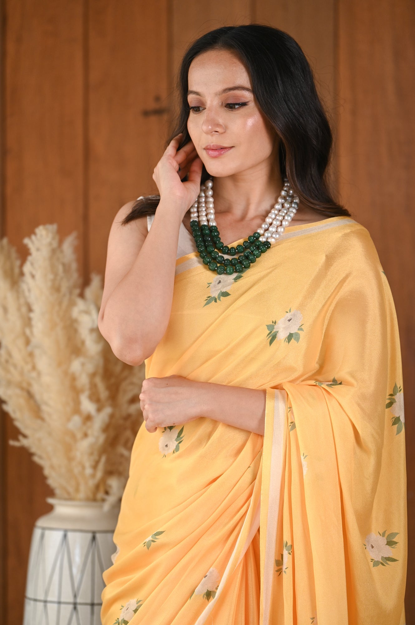 Buy-White Roses - Crepe Saree-Cyahi-Online